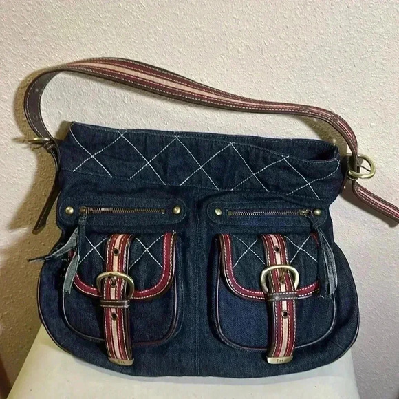 Tommy Hilfiger Handbags - Tommy Hilfiger hobo handbag